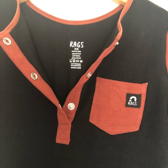 RAGS 3/4 Sleeve Henley Pocket Romper - Picture 4 of 5